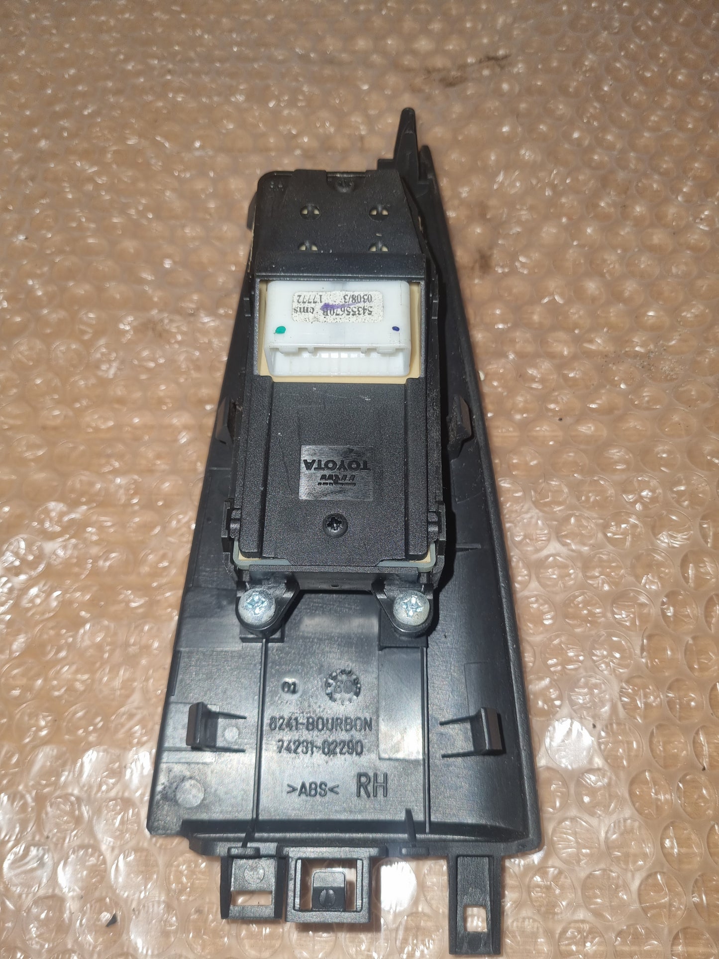 Used Toyota corolla window switch ds