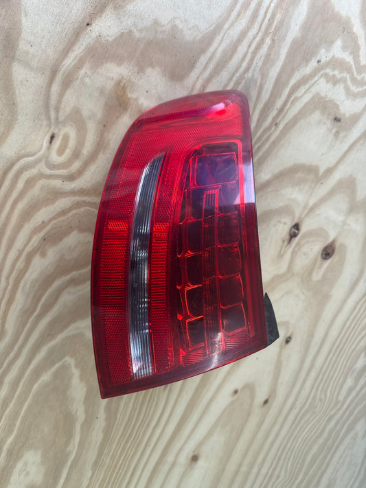2015 Audi A4 Prestige Left Outer Rear Tail Light Lamp 8K5945095B
