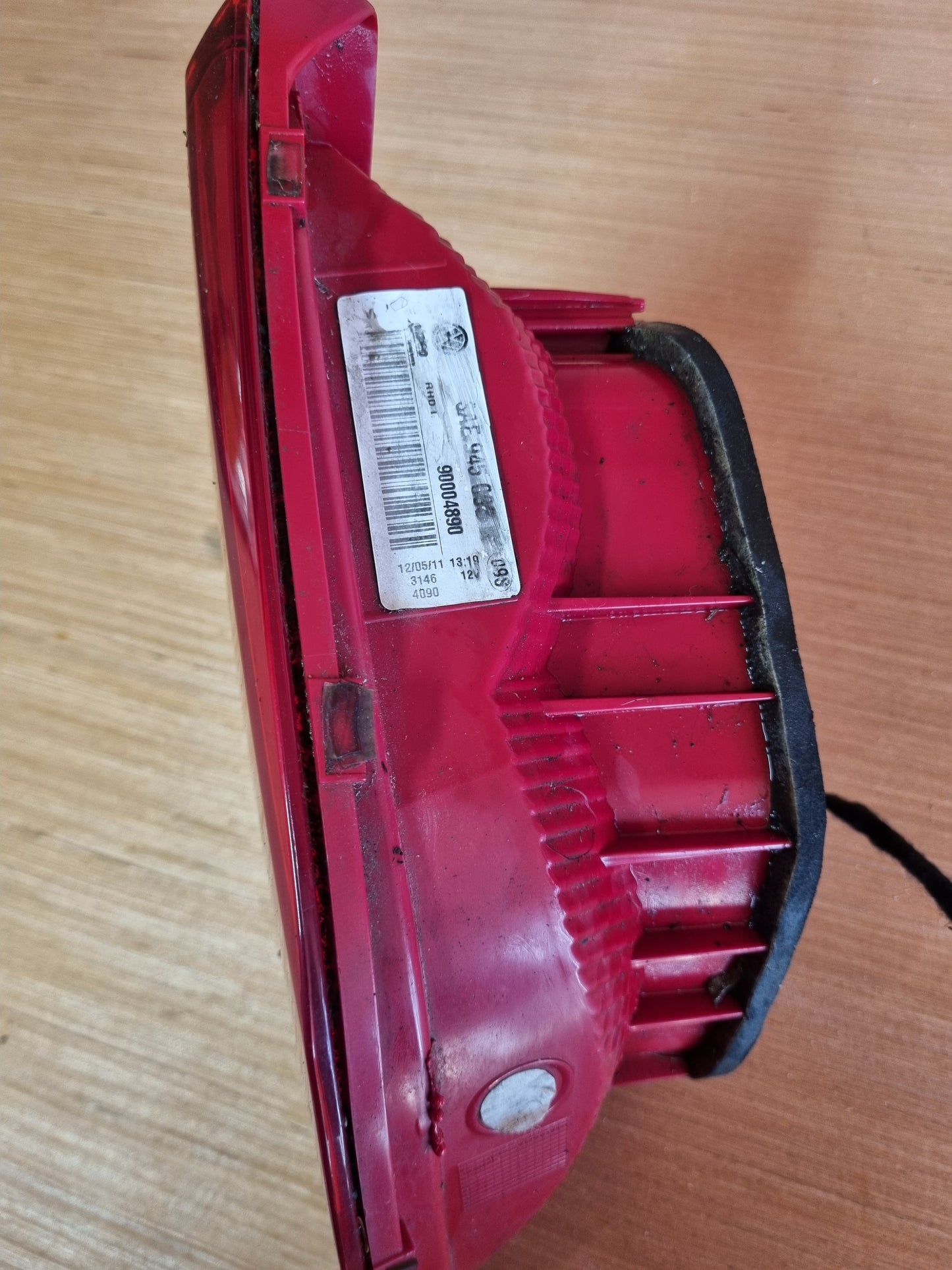 Vw passat boot taillight