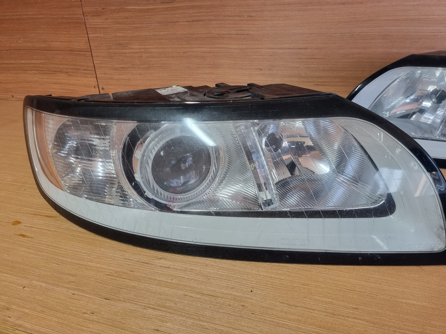 Volvo s40 headlights 2010