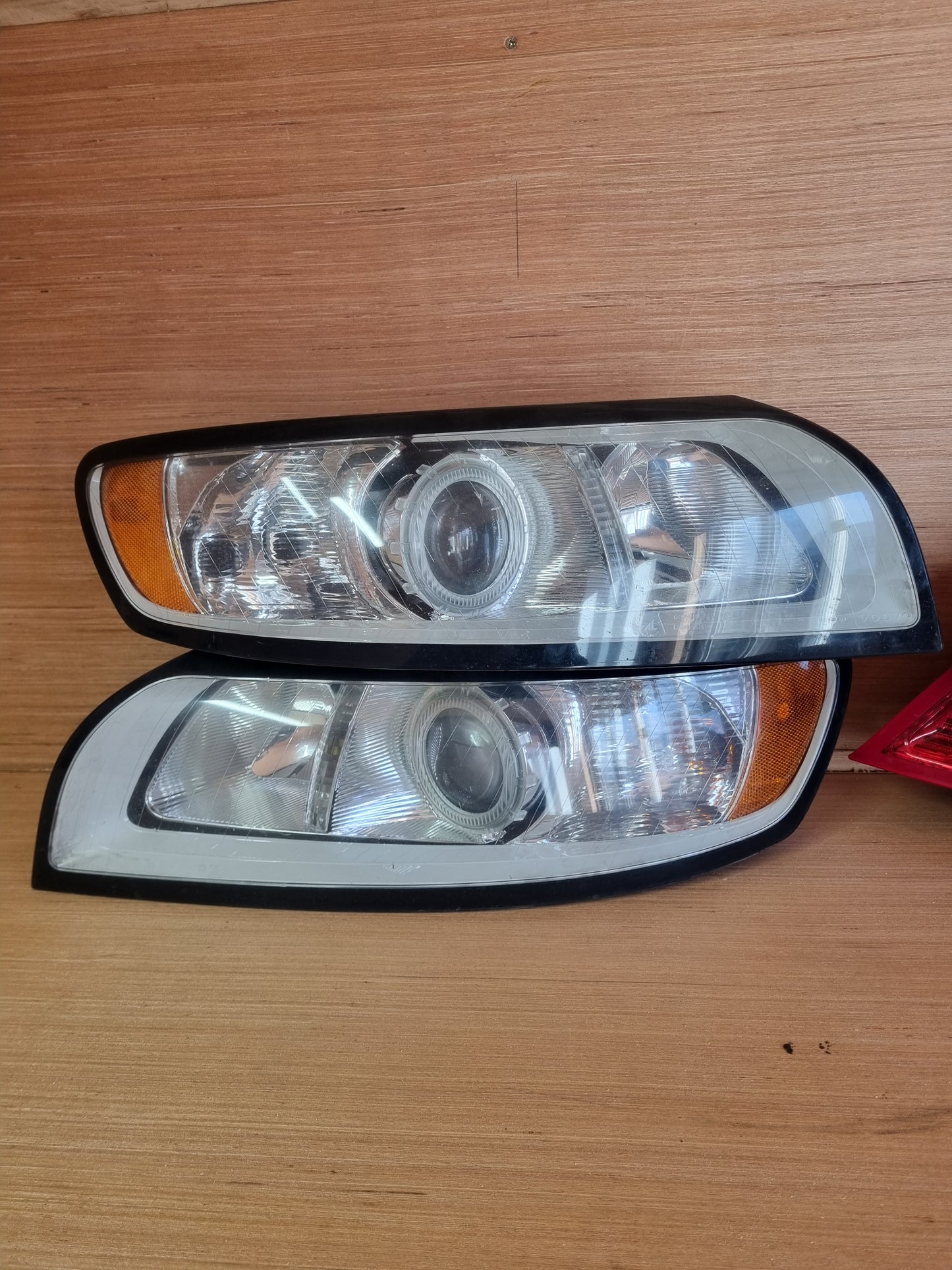 Volvo s40 headlights 2010