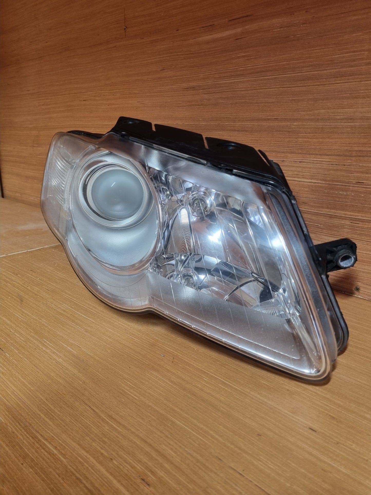 Used vw passat headlight driverside