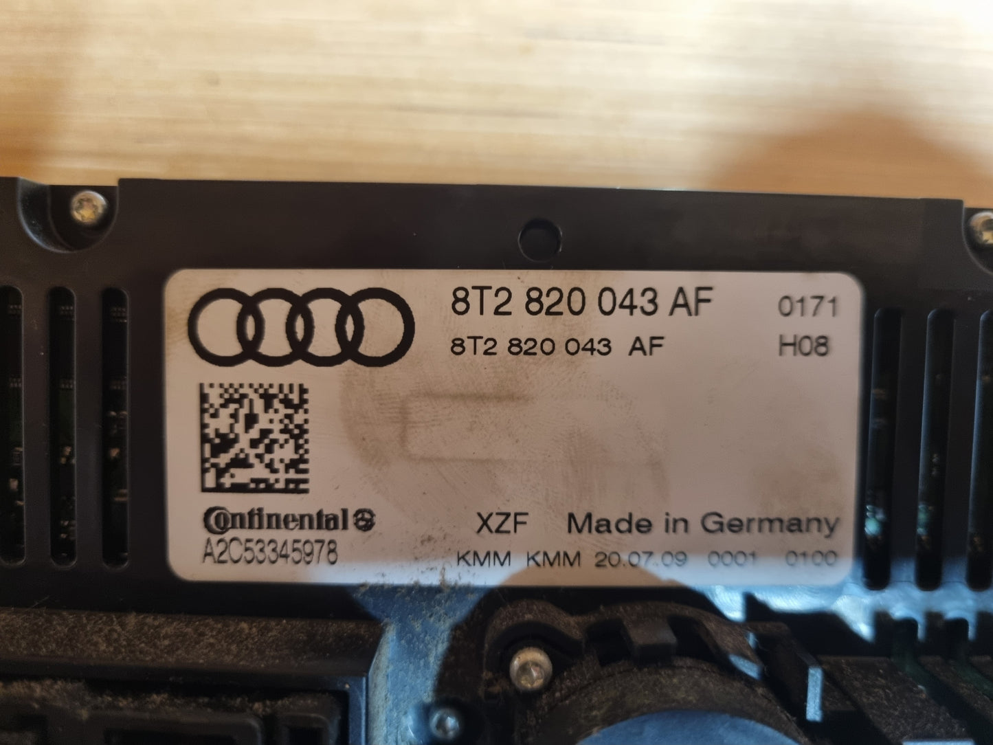 Used audi a4 b8 2009 climate control panel