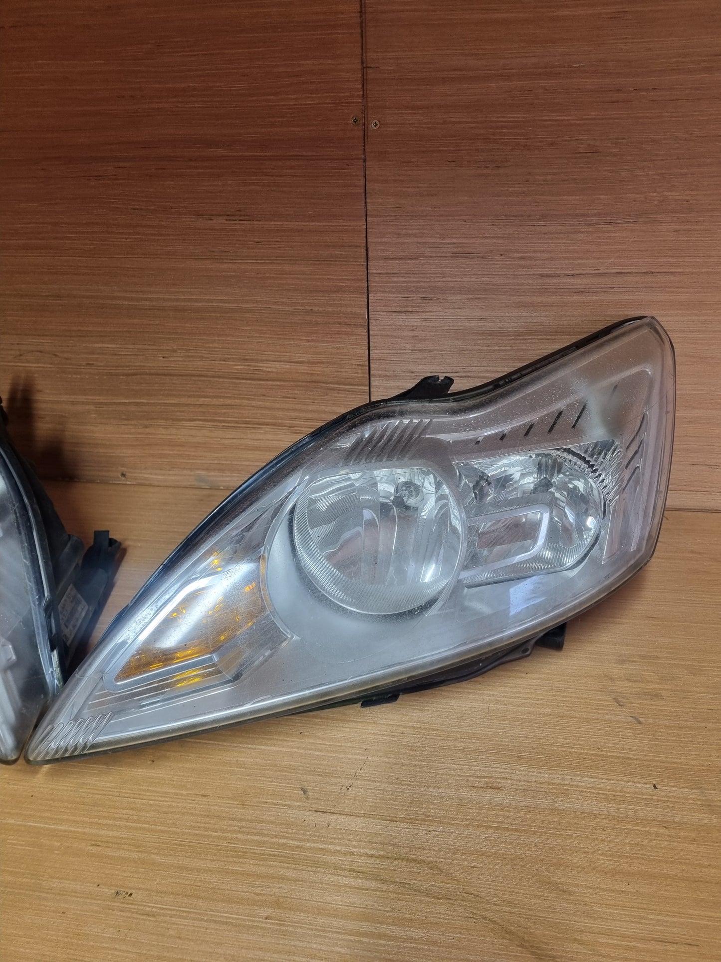 Used ford focus headlights 2008