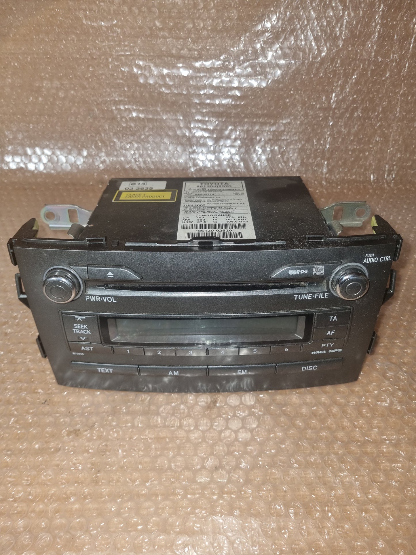 Used Toyota auris 08 radio