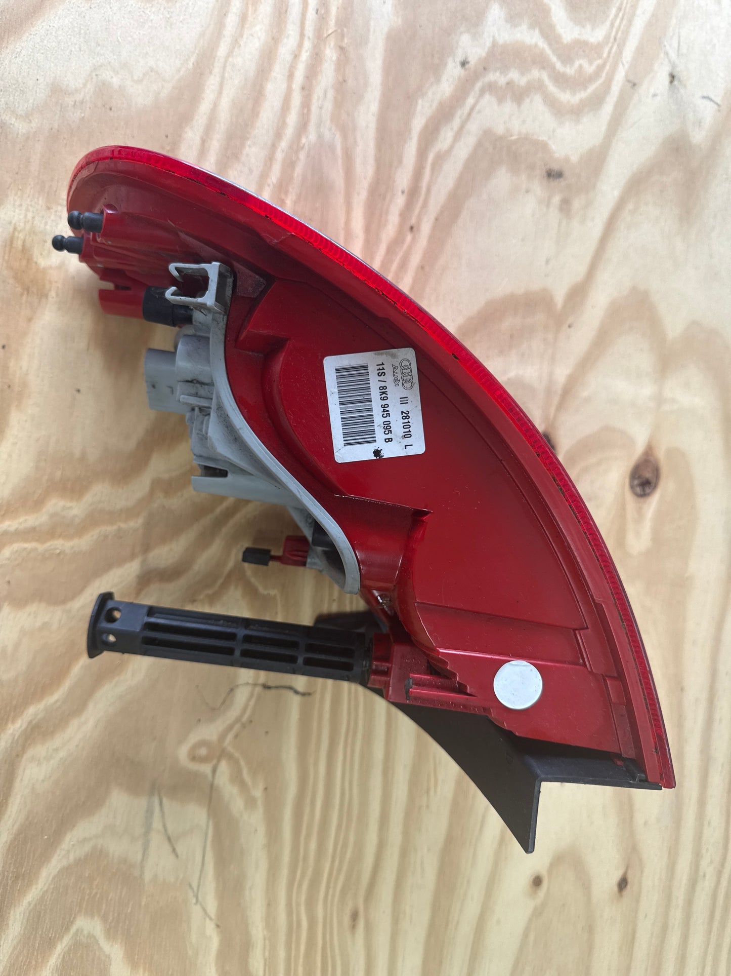 2015 Audi A4 Prestige Left Outer Rear Tail Light Lamp 8K5945095B