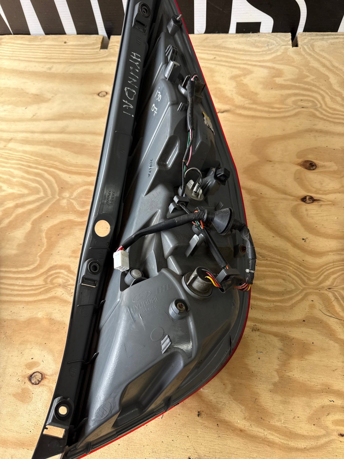 Hyundai I30 I HB 07-12 LIFT Linke Rückleuchte 92401-2R0, 92401-2R010⁠