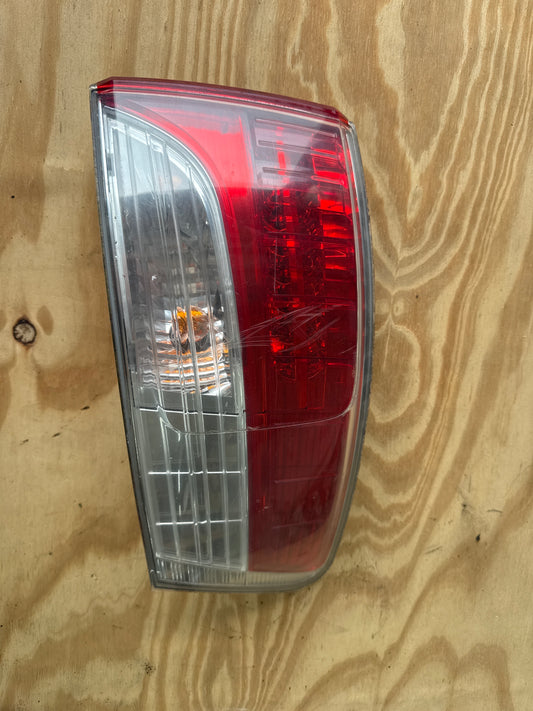FARO FANALE FANALINO POSTERIORE PER TOYOTA AVENSIS T27 Sedan 2008-2012 Destra, 81550-05250⁠